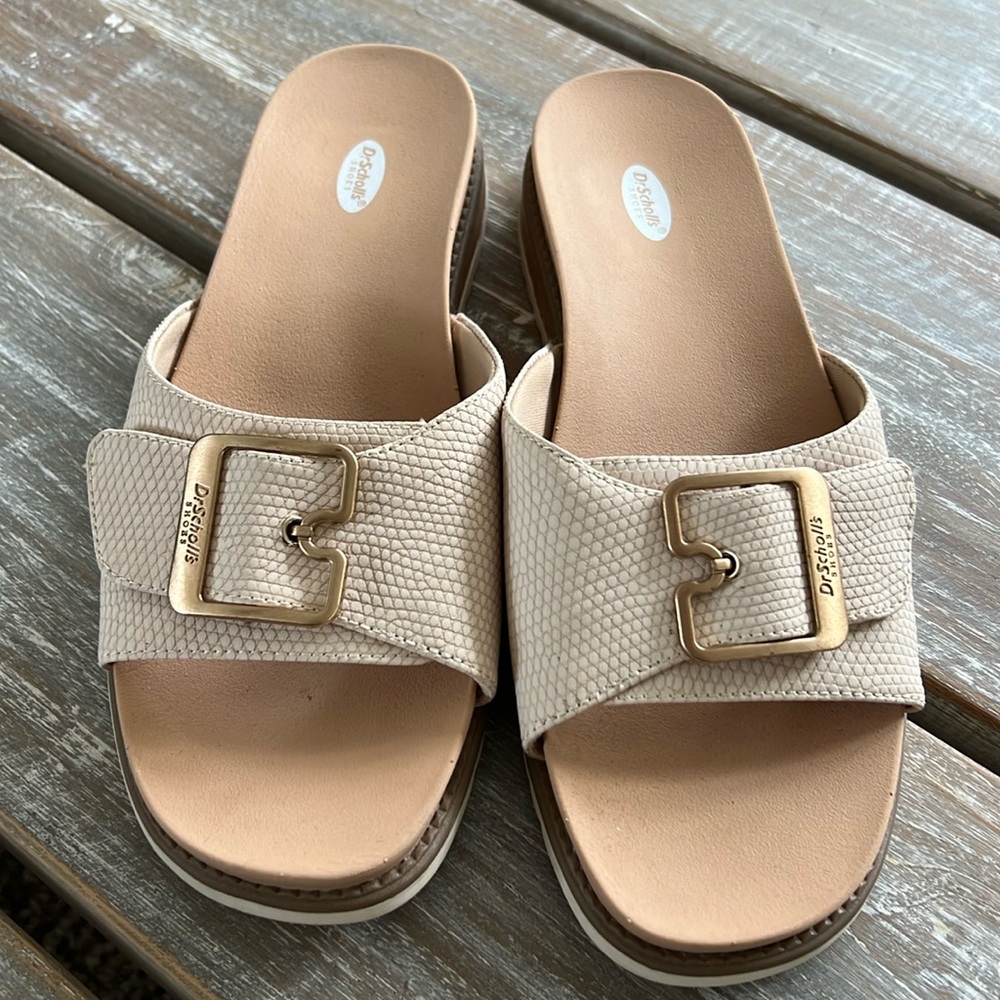 Dr Scholl’s Buckle Strap Slide